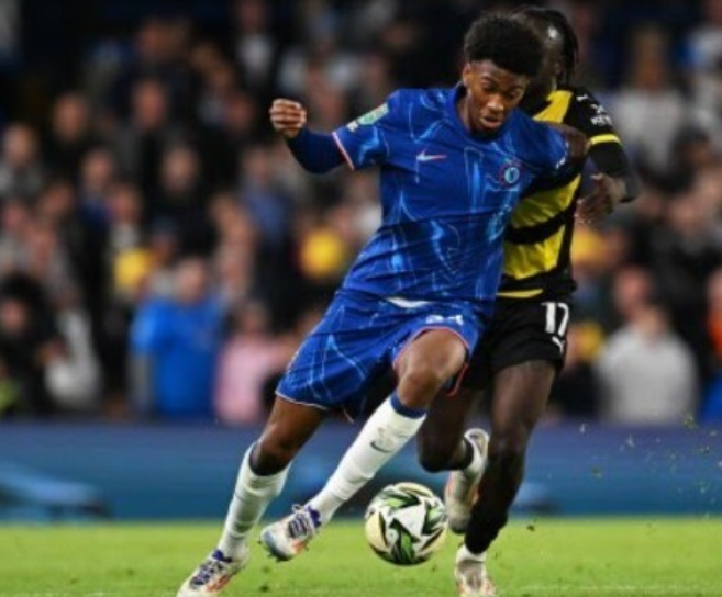 个强劲的对 个强劲的对