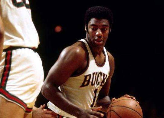 让湖人在攻 让湖人在攻